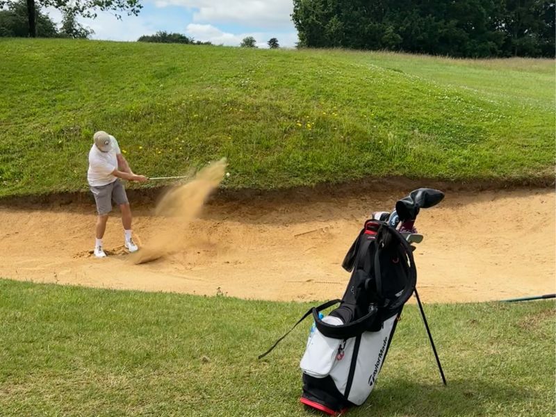 Vanaways Supports Holman Charity Golf Day in Aid of United Way UK